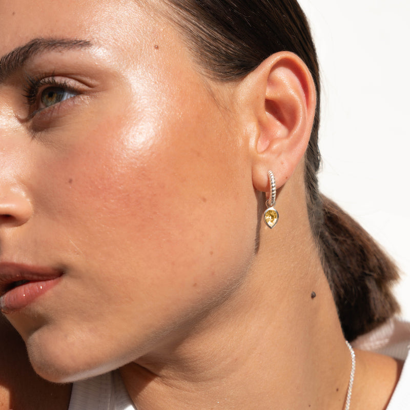 HHE83-S-CIT-Dower-and-Hall-Sterling-Silver-Citrine-Twist-Huggie-Charm-Hoops-2