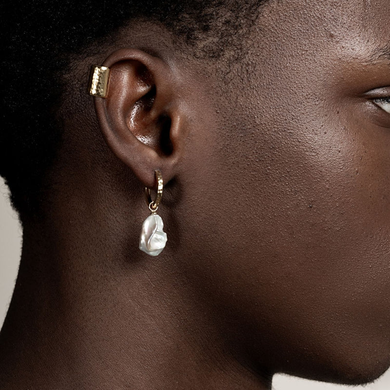 Men's Single Nomad Keshi Luna Pearl Hoop