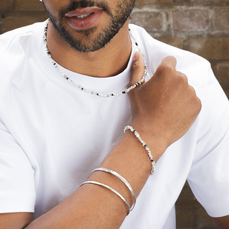 Dower-and-Hall-NBG25M-S-Sterling-Silver-Mens-3mm-Hammered-Nomad-Bangle-2