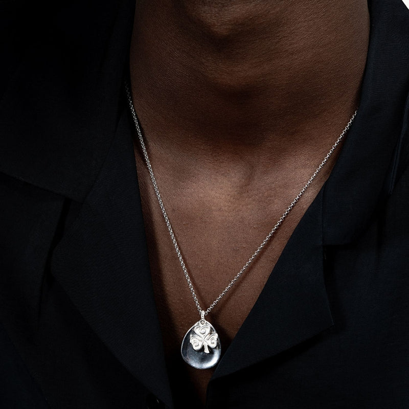 Men's Engravable Large Pebble & Clover Pendant