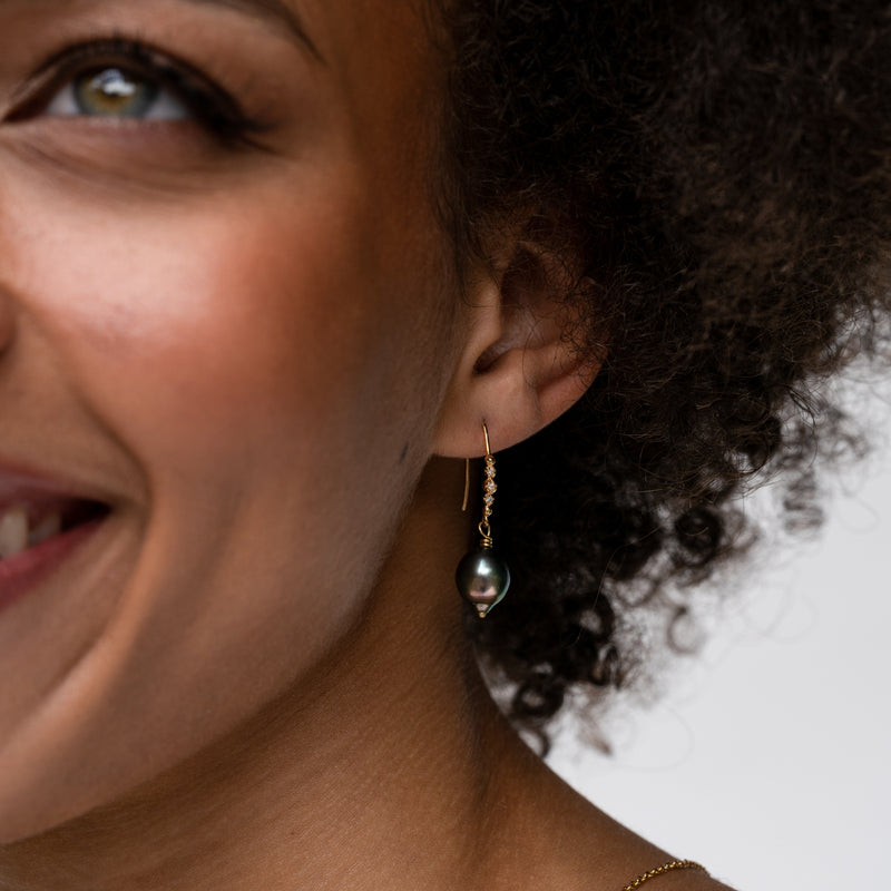 DEWE32-18Y-DIA-TP-Dower-and-Hall-18k-Yellow-Gold-Tahitian-Pearl-and-Diamond-Earrings-2