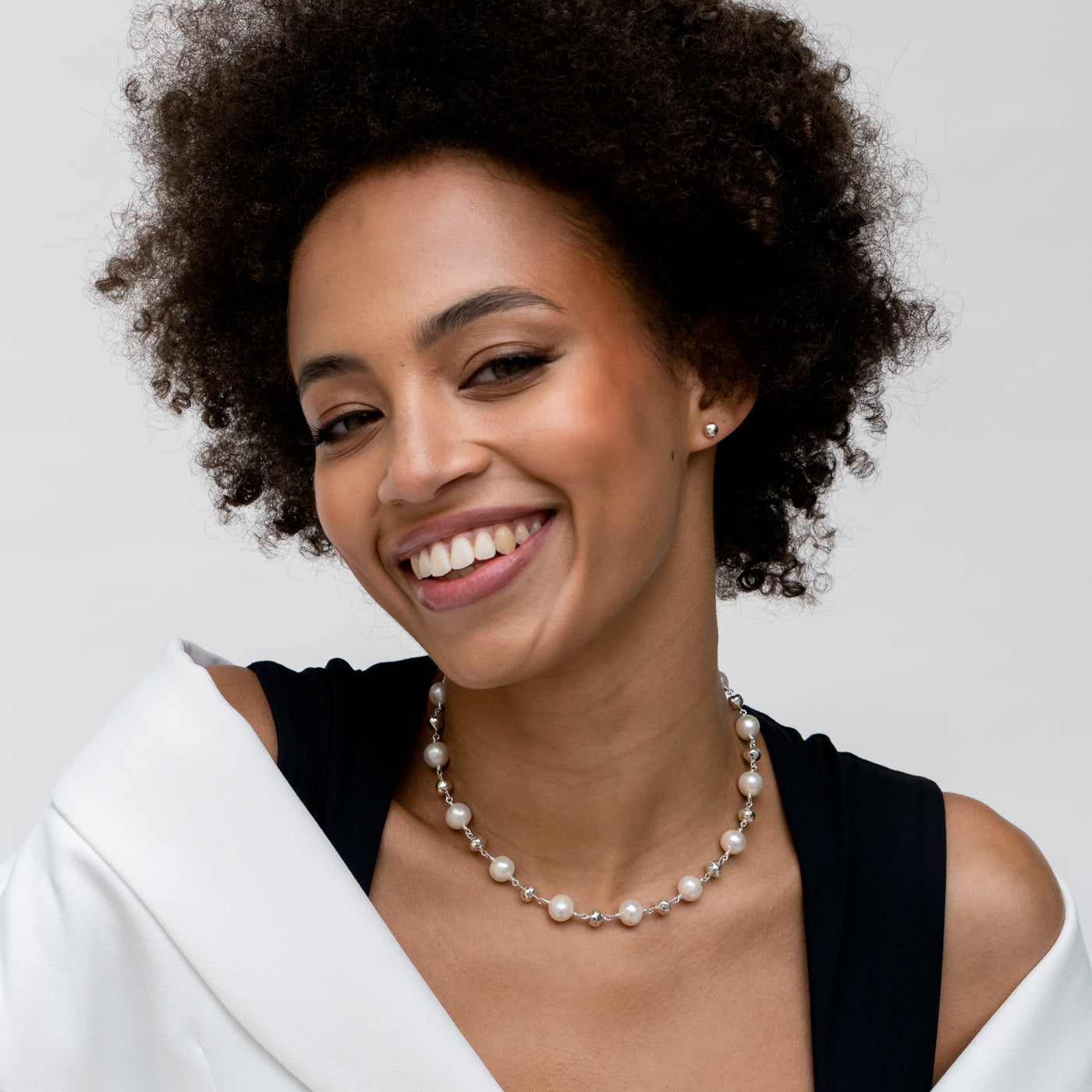 期間限定特別価格 Nugget & White Freshwater Pearl Necklace ギター