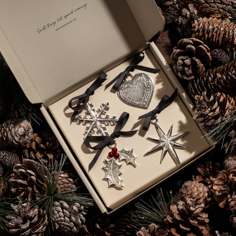 Joy to the World Christmas Decoration Set