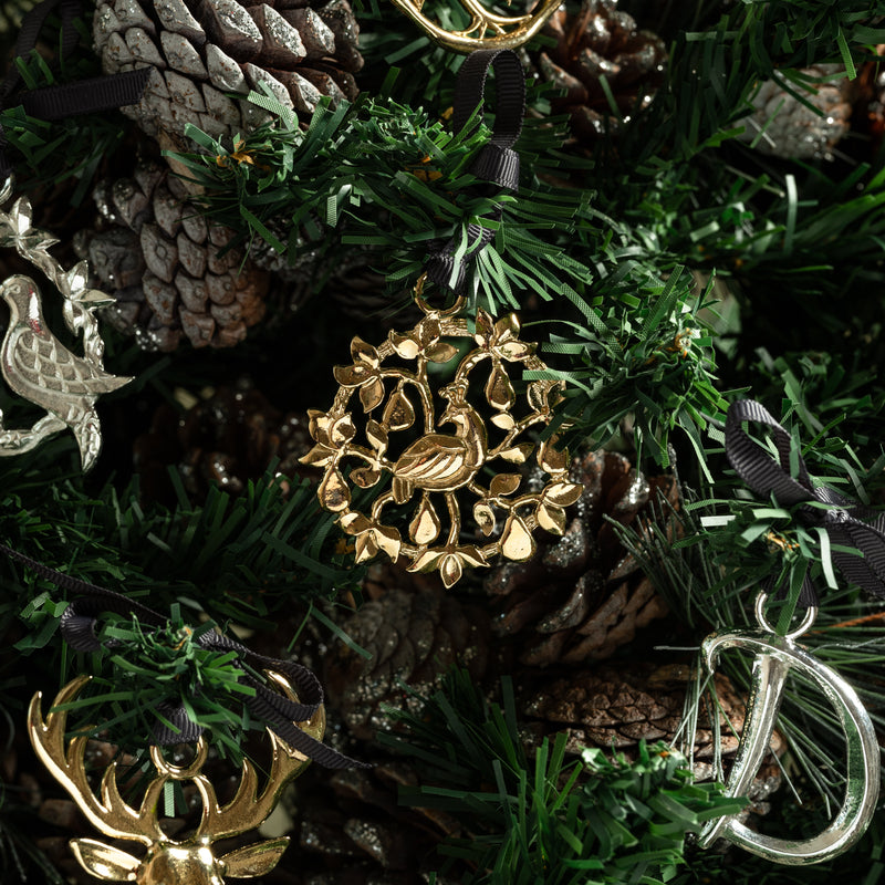 XC2009-P-Dower-and-Hall-Gilded-Pewter-Partridge-in-a-Pear-Tree-Christmas-Decoration-2009-1