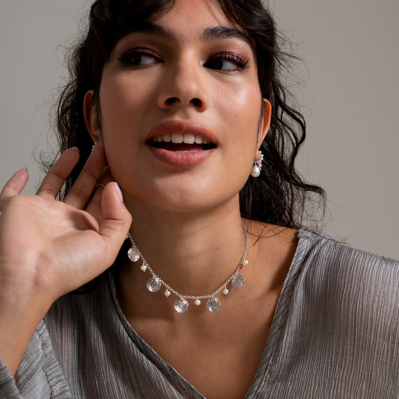 White Pearl & Disc Collar Necklace