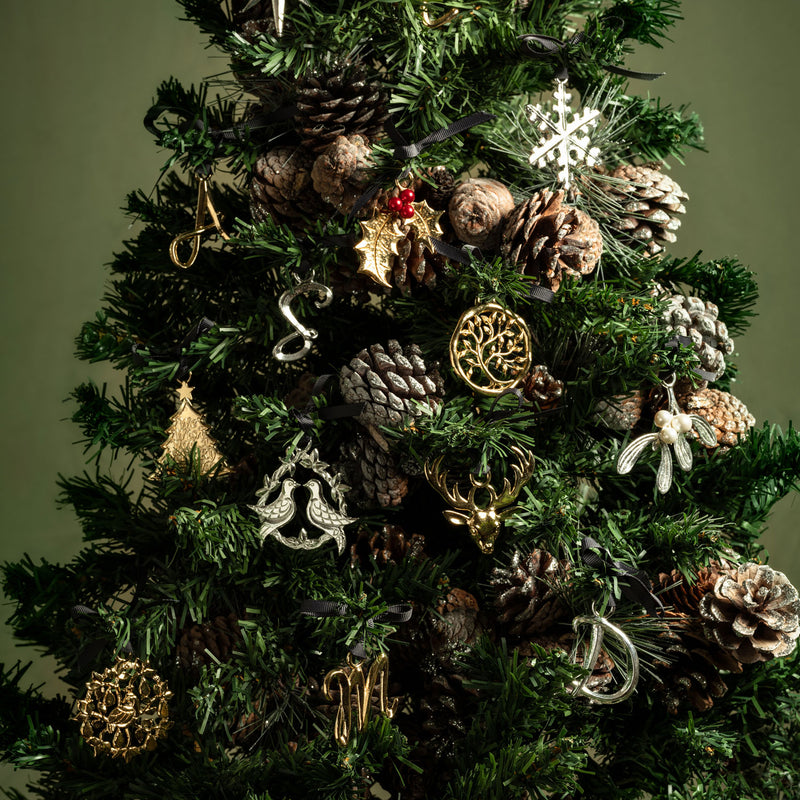 Holly Christmas Decoration (2022)