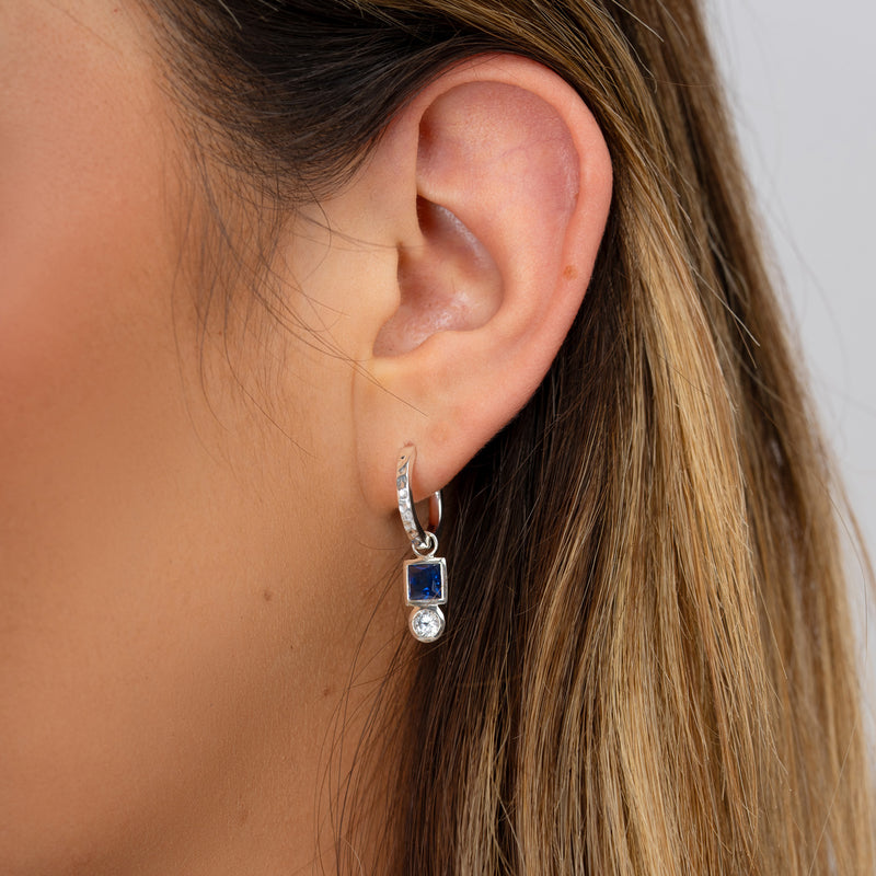 TWE36-S-COBALT-WT-Dower-and-Hall-Sterling-Silver-Square-Cobalt-Quartz-Hammered-Huggie-Hoops-1