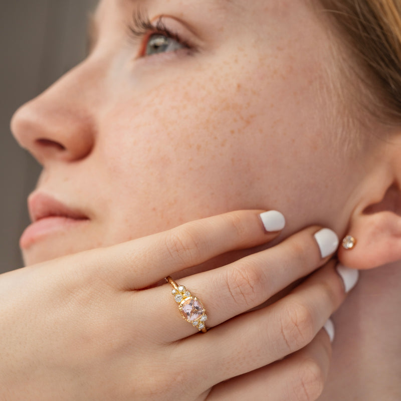 DSGR32-18Y-MORG-DIA-70PT-Dower-and-Hall-18k-Yellow-Gold-6mm-Cushion-Morganite-and-Diamond-Stargazer-Ring-7