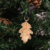     XC2022-OAKLEAF-G-Dower-and-Hall-Gilded-Pewter-Oak-Leaf-Christmas-Decoration-2022-1