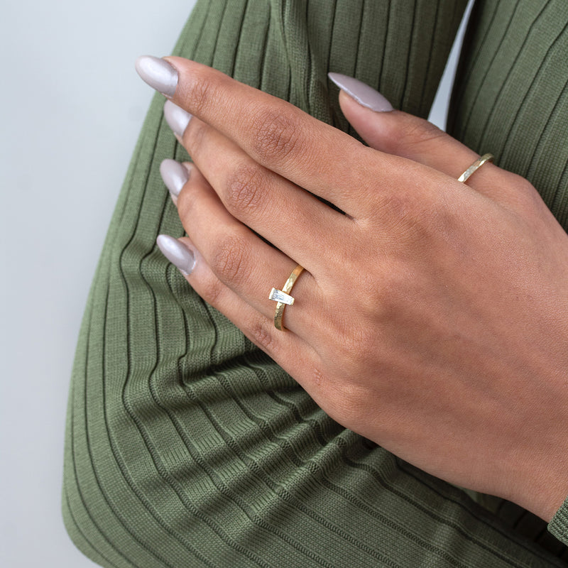 Tapered baguette diamond ring hotsell
